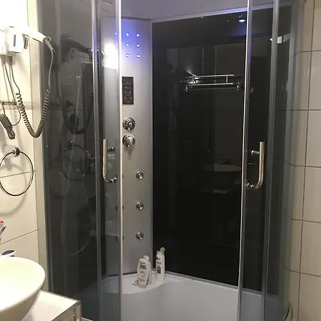 Schwanen In Der City Hotel 3*